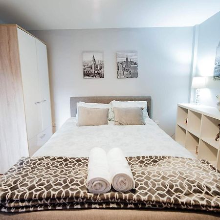Modern Central Penthouse - 1 Secureparking Liverpool Zimmer foto